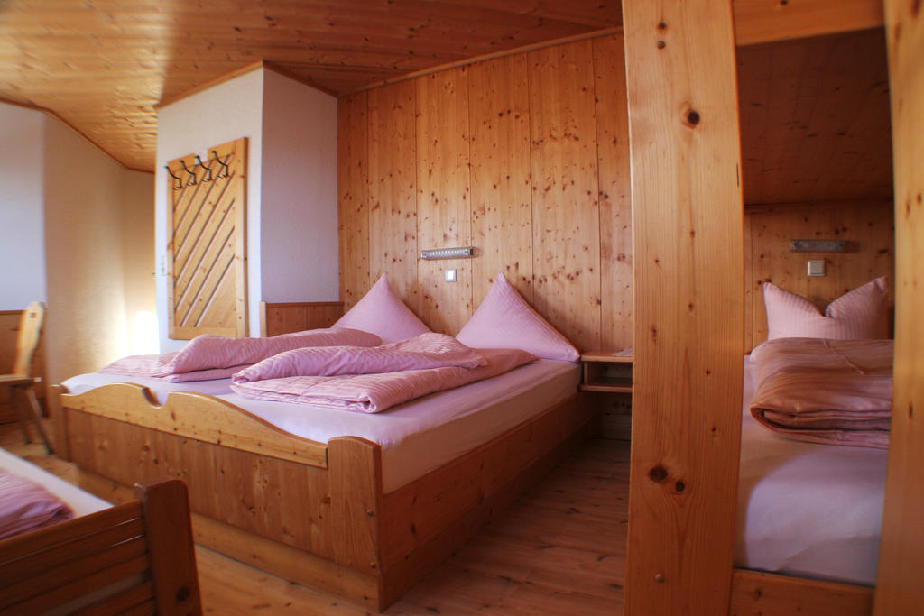 Skihuette Zams Room photo